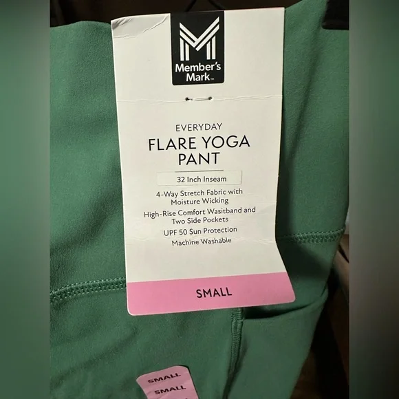 Member's Mark Flare Yoga Pant - Picture 3 of 5